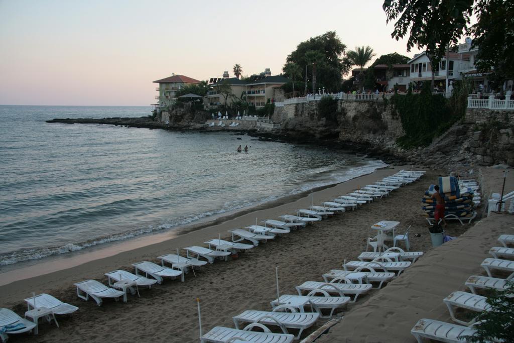 Poseidon Hotel Side Buitenkant foto